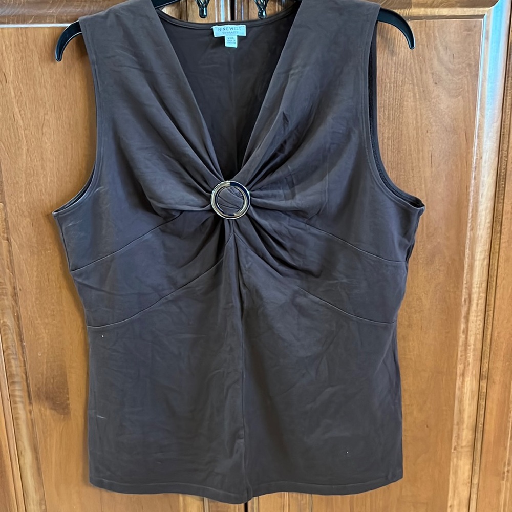 #4 - Nine West, Jersey tank top. Size XXL